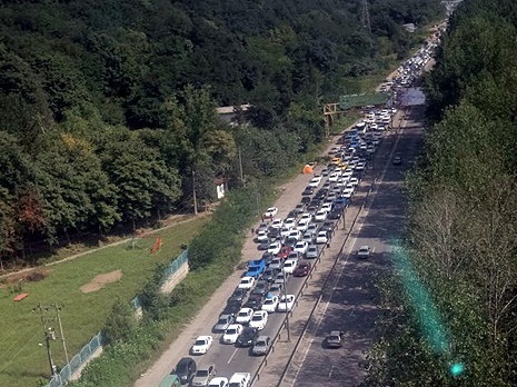 ترافیک جاده هراز و چالوس (عکس)