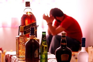 مصرف مشروبات الکلی در ایران بیشتر از اروپا است