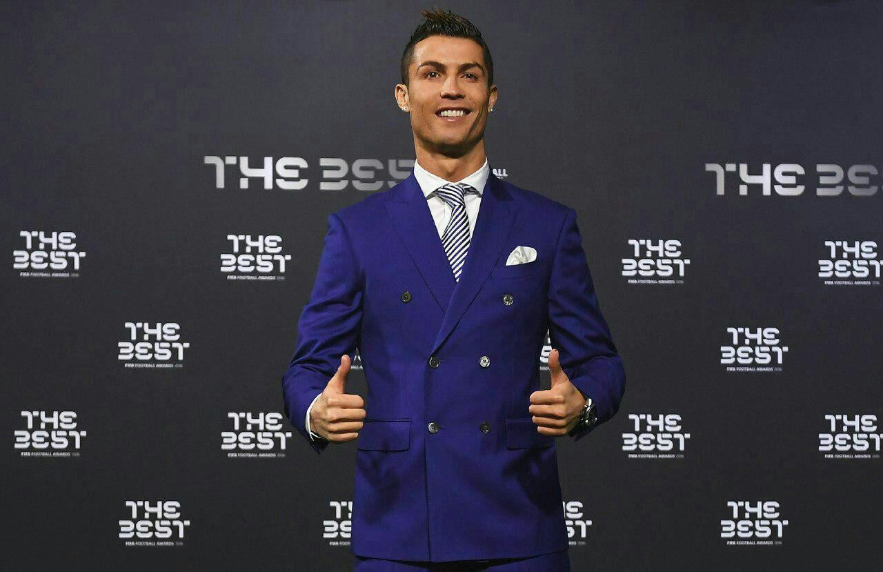 رونالدو مرد سال فوتبال جهان در سال ۲۰۱۶ شد