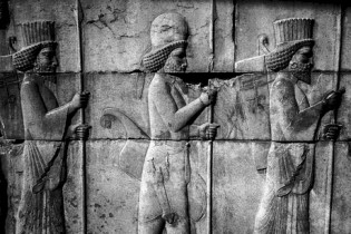 موزه های اروپایی مالکیت اشیای تاریخی ایران را به نام خود زدند