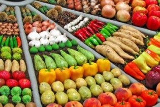 فراوانی میوه های فرنگی در بازار
