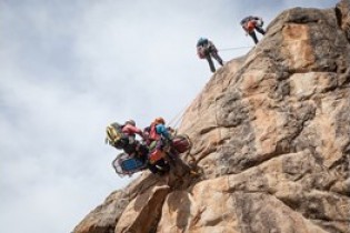 3 کوهنورد در ارتفاعات کوه دراک شیراز گرفتار شدند