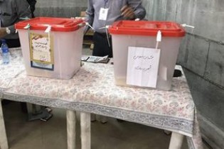 تخلف آشکار هیئت اجرایی انتخابات در حسینیه ارشاد در تبلیغ یک کاندیدا