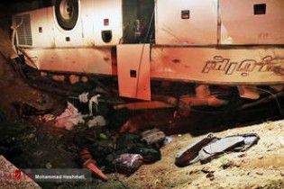 واژگونی مرگبار اتوبوس مسافربری در زاهدان