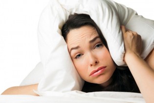 مضرات بی خوابی و تاثیر آن بر بدن چیست؟