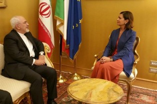 (عکس) دیدار ظریف با رئیس مجلس ایتالیا