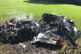 خودروی گرانبها یک ساعت بعد از خریدن آتش گرفت