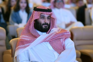 شاهزادگان میلیاردر سعودی به شکل حقارت آمیزی بازداشت شدند