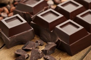 شکلات تلخ روند چاقی و اضافه‌وزن را کاهش می دهد