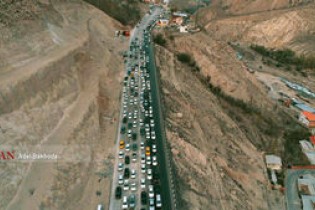 ترافیک پرحجم در جاده های هراز و چالوس