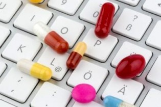 فروش داروی اینترنتی با وجود هشدار مسئولین