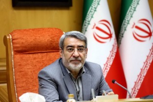 دستور وزیر کشور در پی انتشار فیلمی از رفتار مامور گشت ارشاد با یک خانم دستور وزیر کشور در پی انتشار فیلمی از رفتار مامور گشت ارشاد با یک خانم