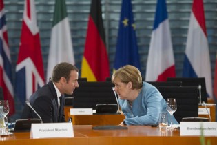 تاکید صدراعظم آلمان بر حفظ برجام در دیدار با رییس‌جمهور فرانسه
