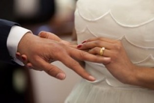 سن ازدواج در ایران 3 سال افزایش یافت
