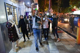 شادی مردم ساری پس از برد ایران مقابل مراکش