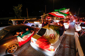 شادی مردم همدان پس از برد ایران مقابل مراکش