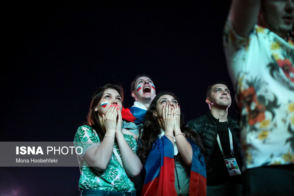 تماشای دیدار روسیه و مصر در فن فست شهر کازان