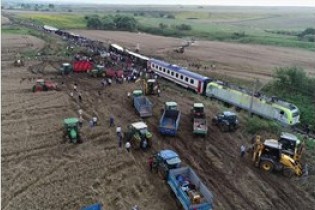 10 کشته در واژگونی قطار مسافربری