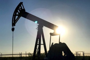 بازار نفت نگران تحریم ایران/احتمال صعود قیمت به بالای ۹۰ دلار