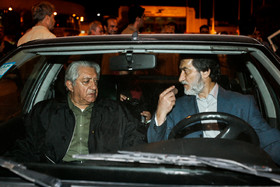 ورود عزت‌الله انتظامی به ایران پس از مراسم تقدیر در یونسکو ـ ۱۲ مهر ۱۳۸۵