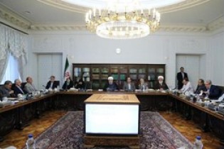 روحانی: دولت شأنی جز خدمتگزاری مردم ندارد