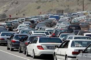 ترافیک در محور کرج-تهران/ مه‌گرفتگی و کاهش دید در جاده‌های اردبیل