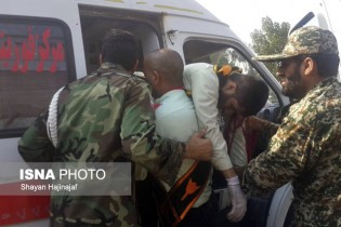 تردد آمبولانس‌ها به سمت منطقه مورد حمله تروریستی اهواز