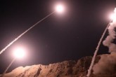 فیلم منتشر شده از حمله موشکی شب گذشته سپاه به مواضع داعش در سوریه