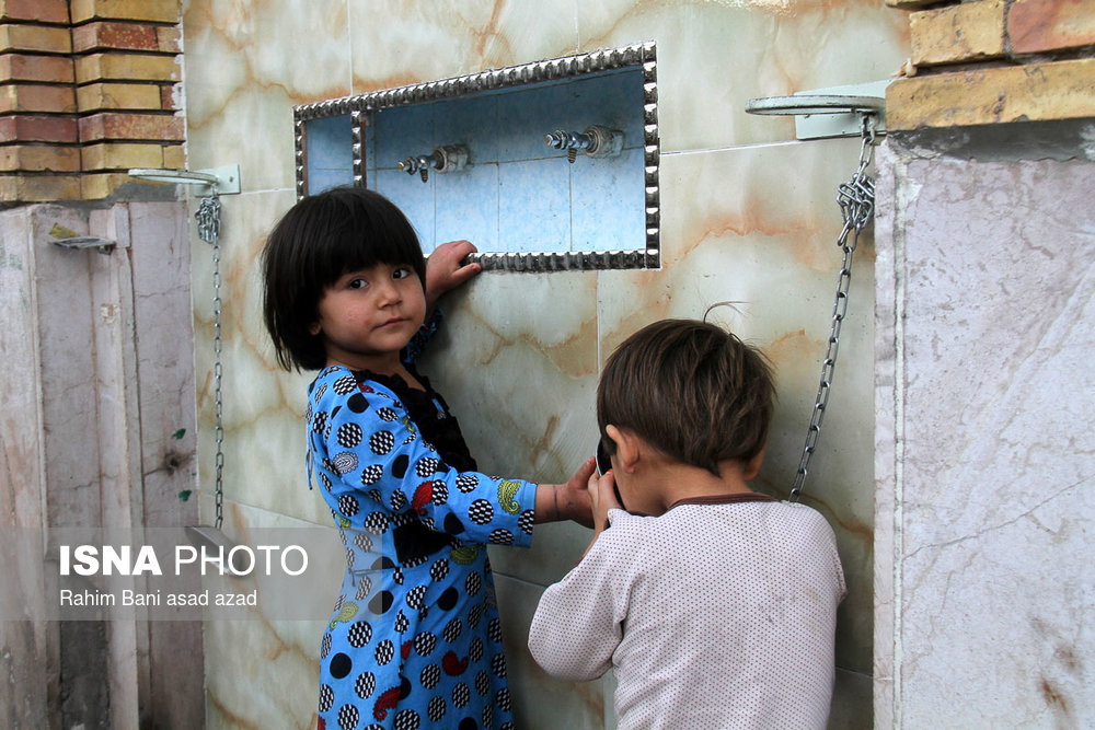 کودکان افغان در بازار کرمان