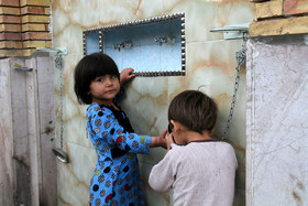 کودکان افغان در بازار کرمان