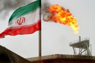افزایش ۵ دلاری قیمت نفت ایران همزمان با کاهش تولید