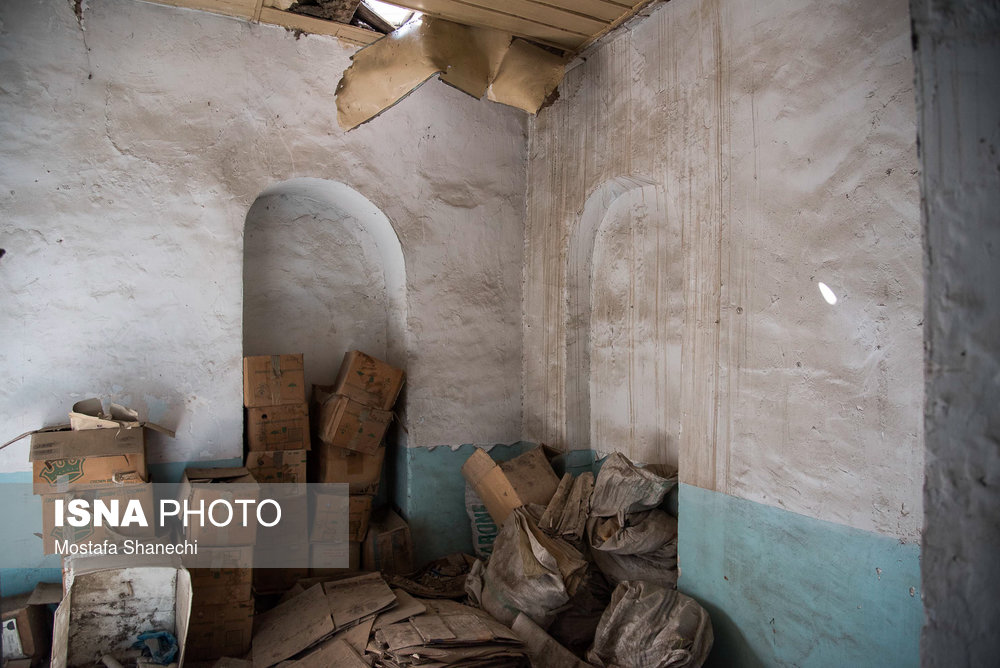 این خانه با قدمت بیش از 120 سال سن و ثبت در آثار ملی ایران  به علت عدم توجه  در حال تخریب است.از عوامل اساسی تخریب باران و خراب شدن سقف در اثر طوفان یا باران‌های متمادی است.