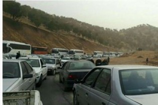 ترافیک سنگین در محور ایلام - مهران