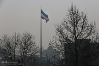 پایتخت در آستانه‌ی روزهای آلوده/شاخص هوای تهران ۹۲ شد