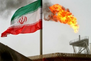 هند تمام پول نفت ایران را با روپیه پرداخت می‌کند