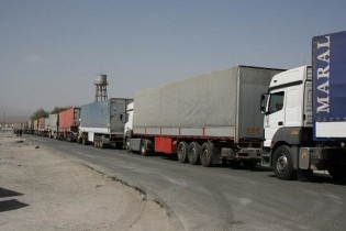 کامیون‌های ایرانی از عوارض ۱۵۰ دلاری ورود به ترکمنستان معاف شدند