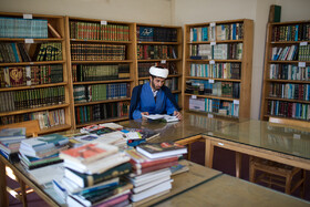 کتابخانه مدرسه تاریخی «التفاتیه» قزوین یکی از نفیس‌ترین کتابخانه‌های این شهر در زمینه علوم انسانی است.