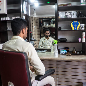 محمود عبادتی وام ۱۰ میلیون تومانی خود را به توسعه یک آرایشگاه مردانه در جاسک اختصاص داده است.