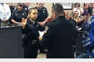 دختر 6 ساله سرطانی سوگند پلیس خورد+عکس