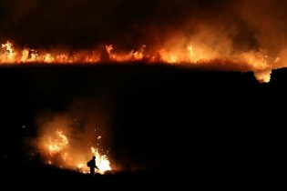 آتش سوزی مرگبار در انبار چهارهزار متری