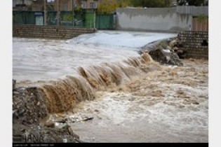 تخریب پل های خرم رود خرم آباد در پی سیلاب
