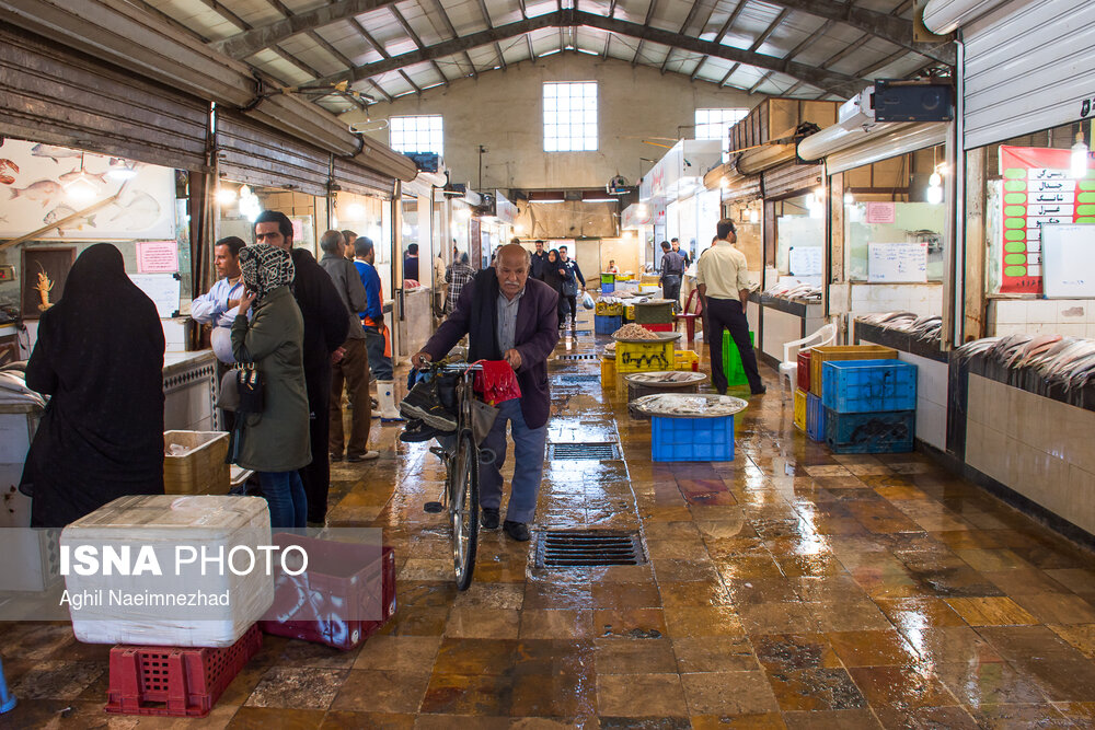بازار ماهی آبادان