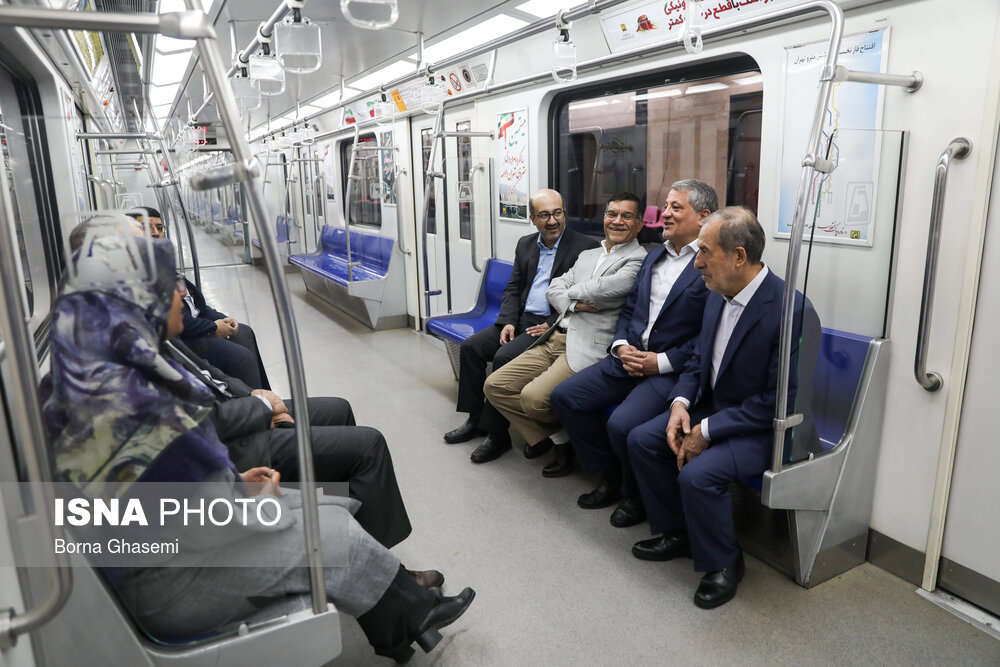 محسن هاشمی در مراسم افتتاح خط ۶ متروی تهران با حضور رییس جمهور