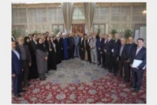 روحانی: ایران هرگز تسلیم آمریکا نمی‌شود / راه‌حل پیدا می‌کنیم