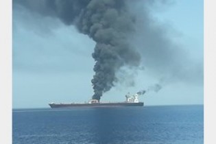 جزییات تازه از آتشسوزی نفتکش‌های خارجی و چگونگی نجات ۴۴ دریانورد در آبهای عمان