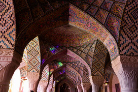 حضورگردشگران ایرانی و خارجی در مسجد «نصیر الملک» شیراز