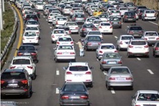 ترافیک در کرج به تهران و قزوین به کرج نیمه سنگین