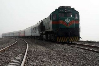 تاخیر ۷ ساعته قطار مسافری کرمان–تهران/ بازپرداخت ۱۰۰ درصدی بلیت مسافران