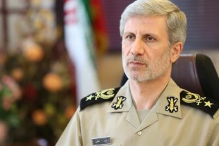 وزیر دفاع: نیروهای مسلح ‌از ‌دکتر ظریف و دستگاه دیپلماسی حمایت می‌کنند ‌
