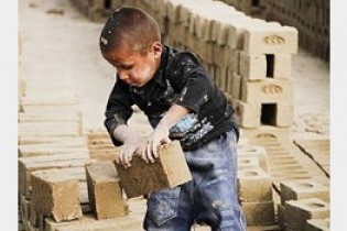 استاندار تهران: سلب حضانت از والدین کودکان کار که 3 بار پذیرش شوند